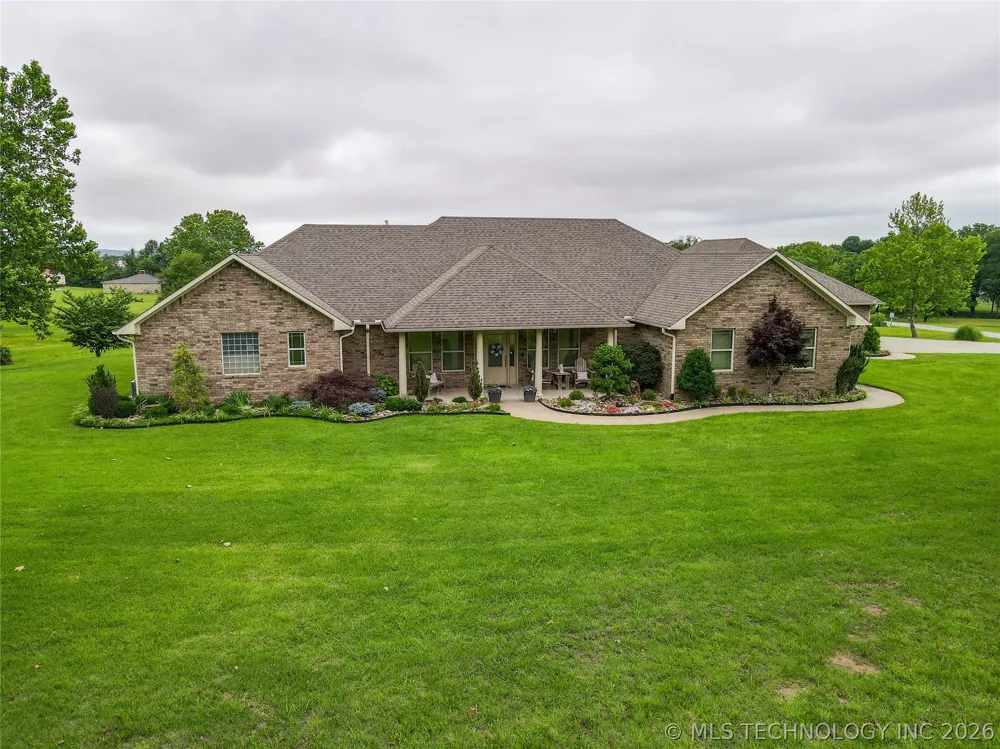 124 Walnut Ridge Eufaula, OK 74432
