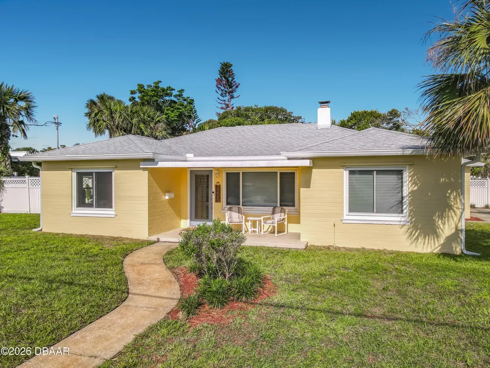 1621 Oleander Avenue Daytona Beach, FL 32118