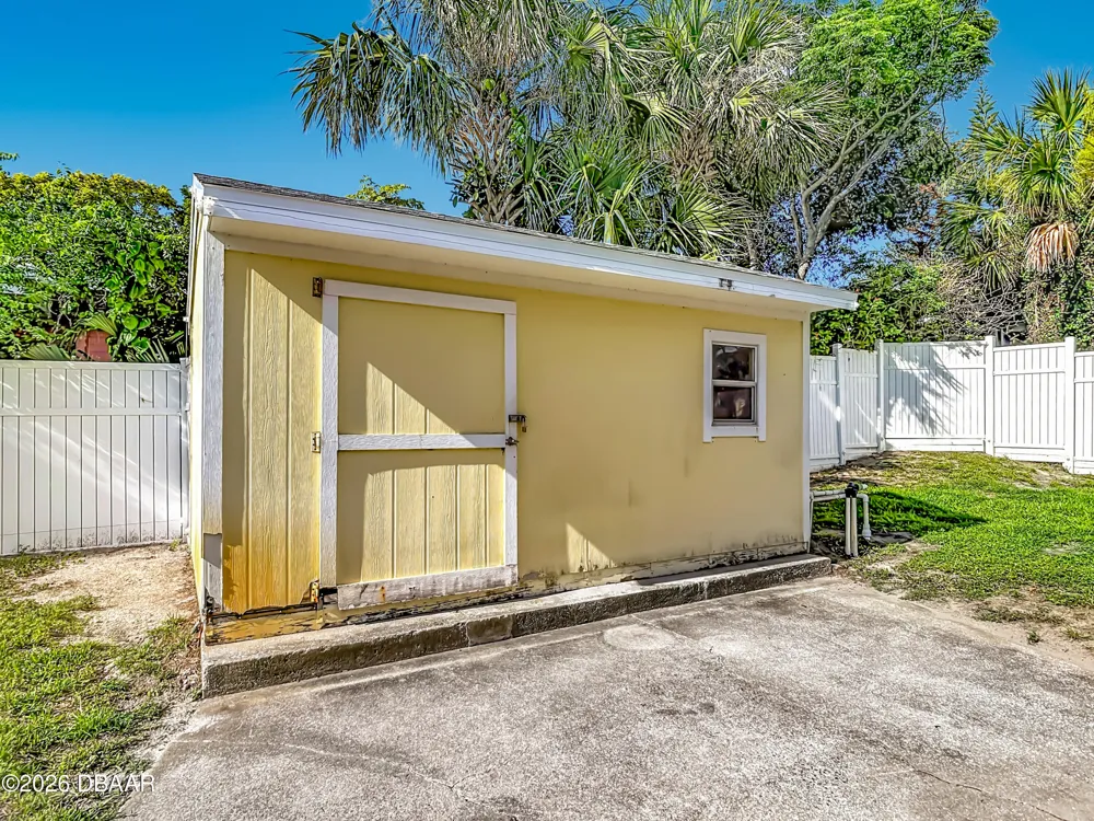 1621 Oleander Avenue Daytona Beach, FL 32118