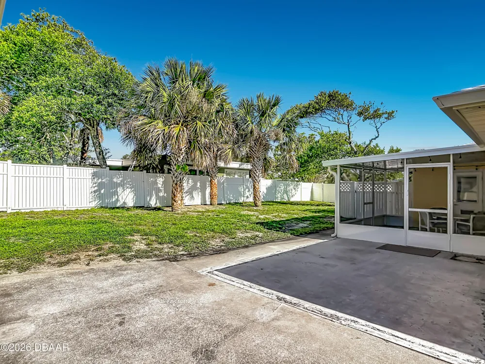 1621 Oleander Avenue Daytona Beach, FL 32118