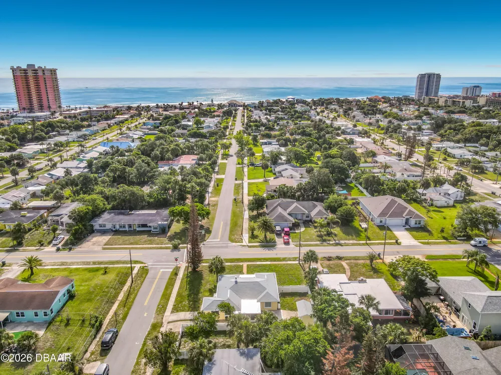 1621 Oleander Avenue Daytona Beach, FL 32118