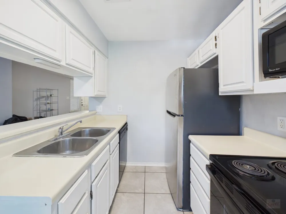2409 Leon Street #201 Austin, TX 78705