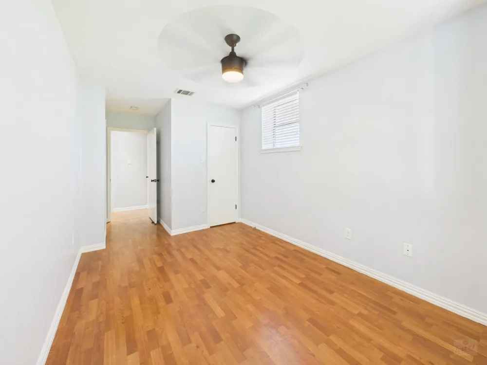 2409 Leon Street #201 Austin, TX 78705