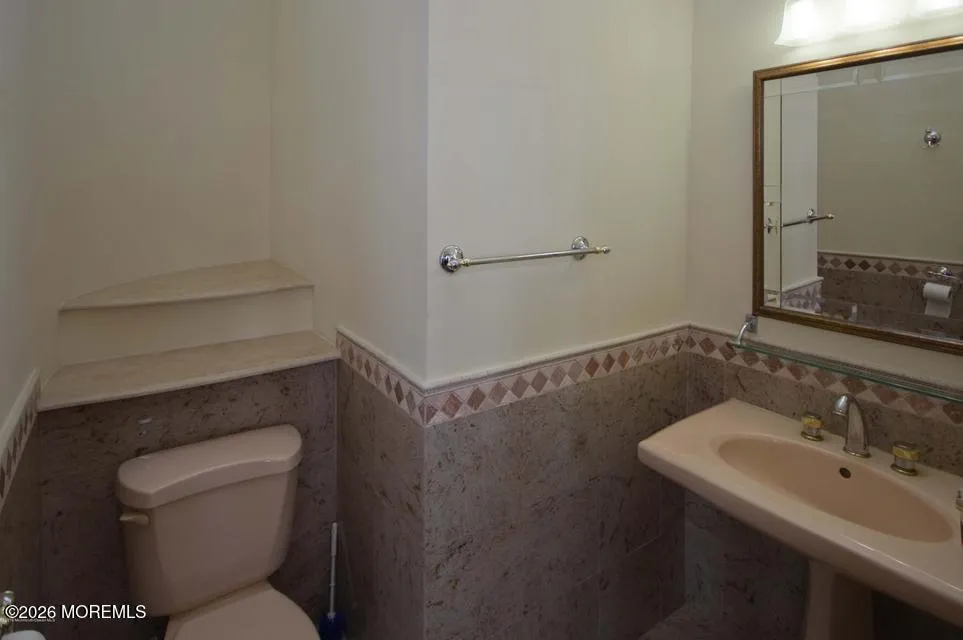 81 Potts Road Allentown, NJ 08501