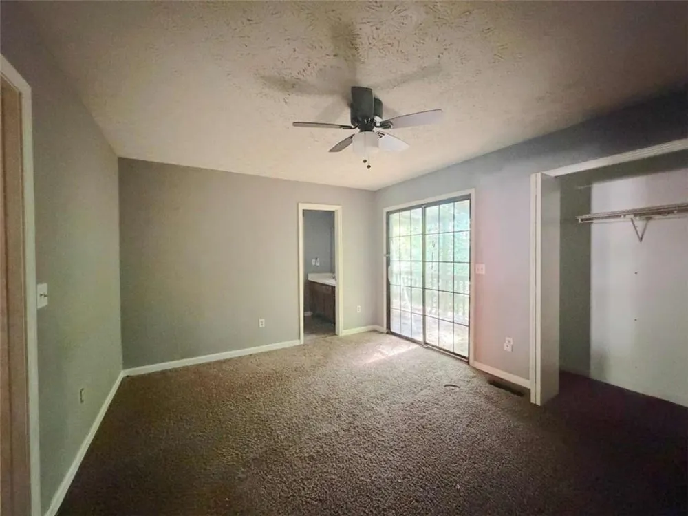 6859 S Lakewood Terrace S Douglasville, GA 30135