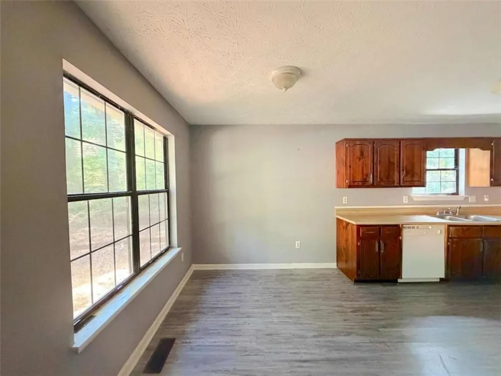 6859 S Lakewood Terrace S Douglasville, GA 30135