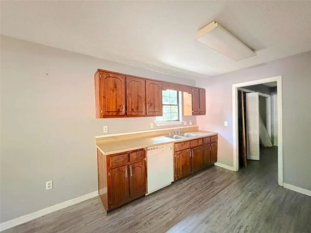 6859 S Lakewood Terrace S Douglasville, GA 30135