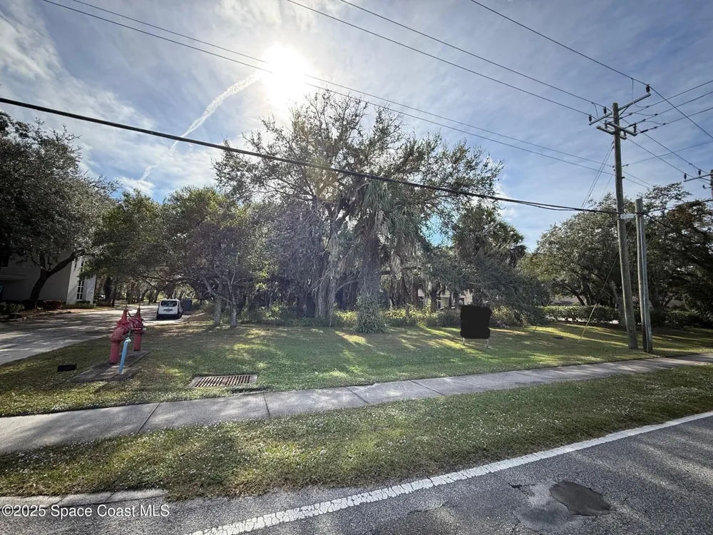 Hibiscus Boulevard Melbourne, FL 32901