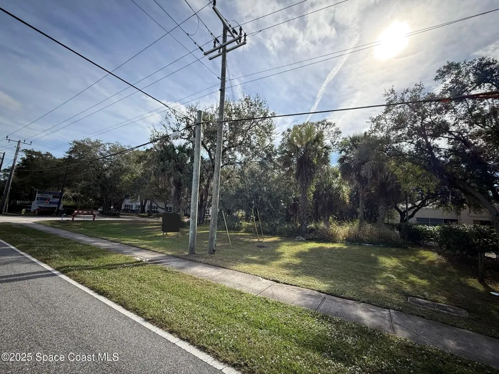 Hibiscus Boulevard Melbourne, FL 32901