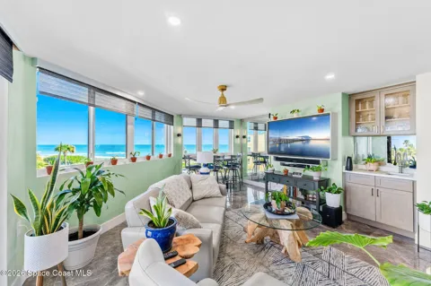 700 Wave Crest Avenue #301