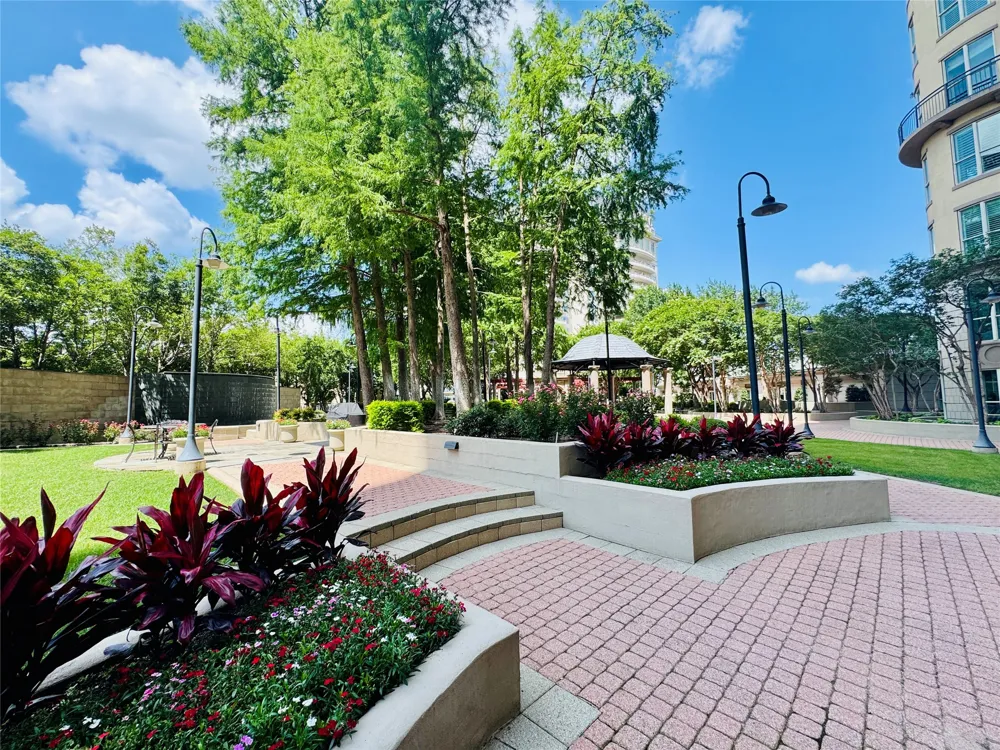 3401 Lee Parkway #1906 Dallas, TX 75219