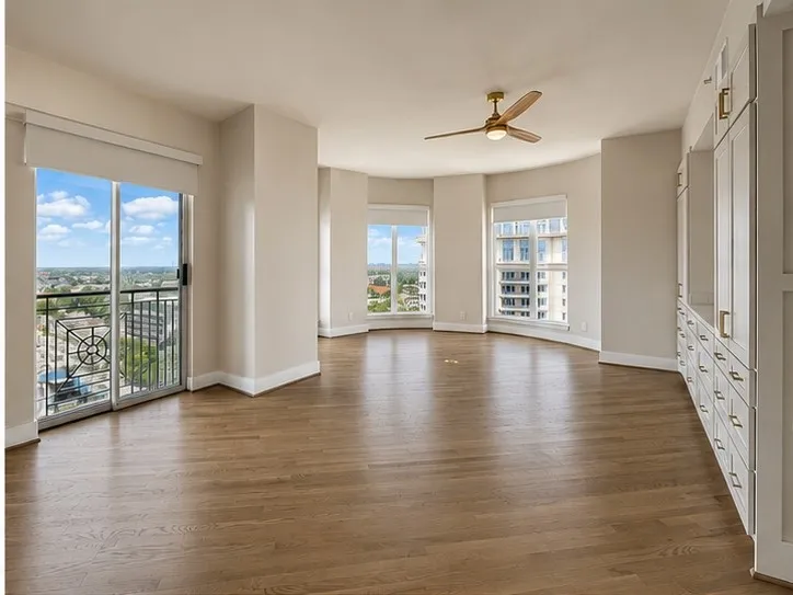 3401 Lee Parkway #1906 Dallas, TX 75219