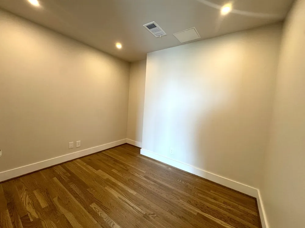 3401 Lee Parkway #1906 Dallas, TX 75219