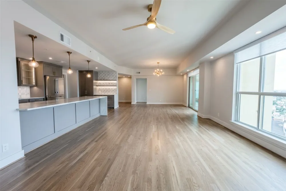 3401 Lee Parkway #1906 Dallas, TX 75219