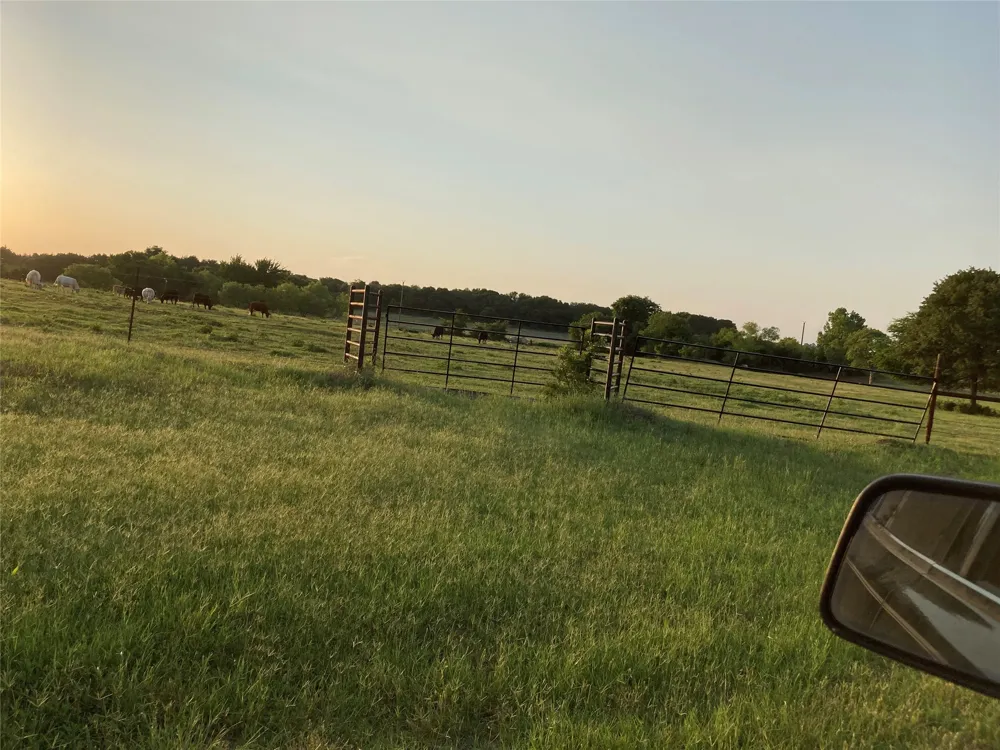 Hcr 1414 Covington, TX 76636