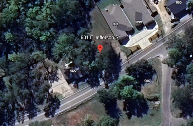 931 E Jefferson Street Van Alstyne, TX 75495