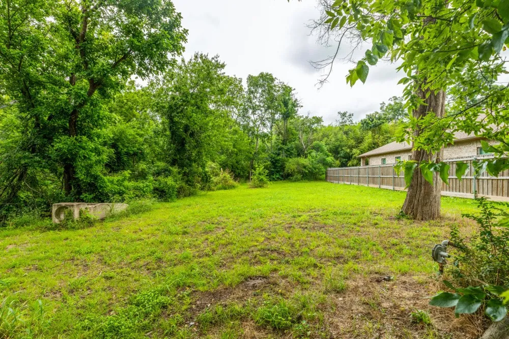 931 E Jefferson Street Van Alstyne, TX 75495