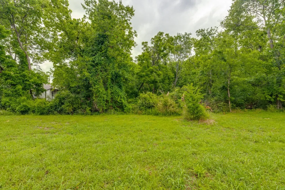931 E Jefferson Street Van Alstyne, TX 75495