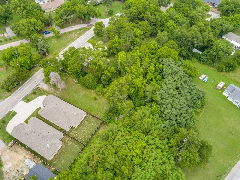 931 E Jefferson Street Van Alstyne, TX 75495