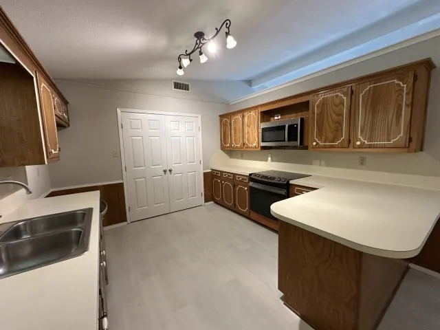 210 Syble Lane Longview, TX 75605
