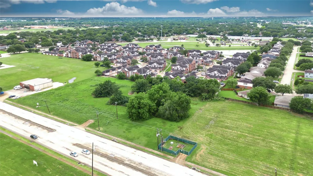 2218 B F Terry Boulevard Rosenberg, TX 77471