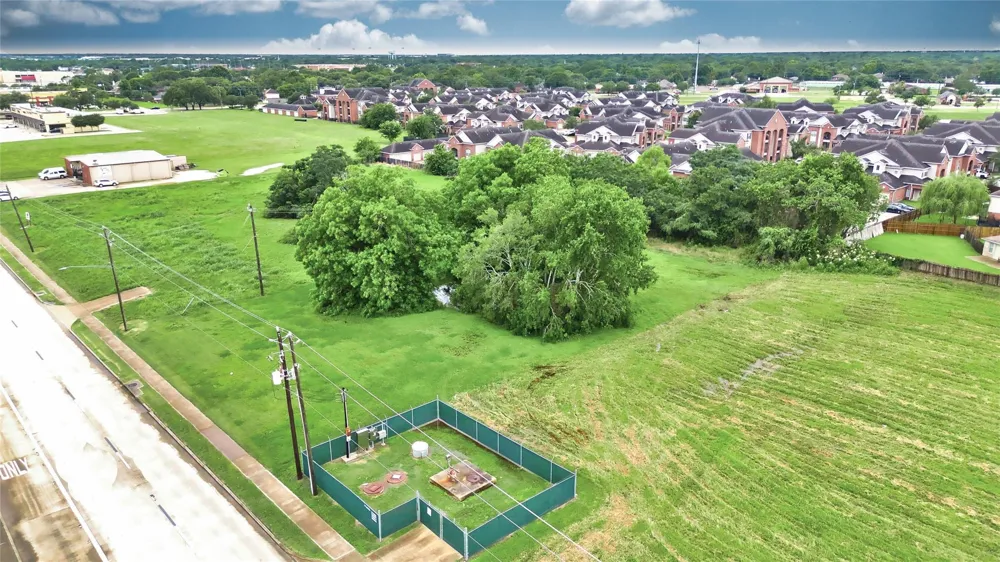 2218 B F Terry Boulevard Rosenberg, TX 77471