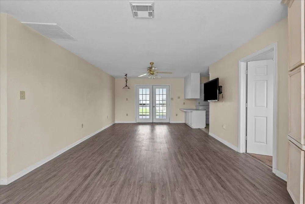 984 Bonita Street Bayou Vista, TX 77563