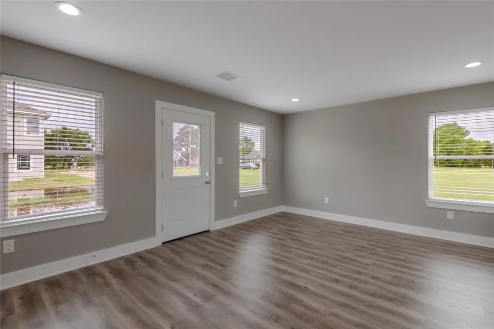 250 Shady Oaks Drive Point Blank, TX 77364