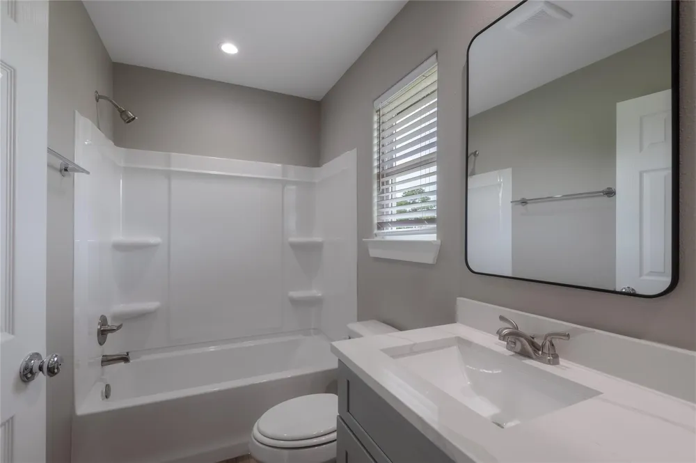 250 Shady Oaks Drive Point Blank, TX 77364