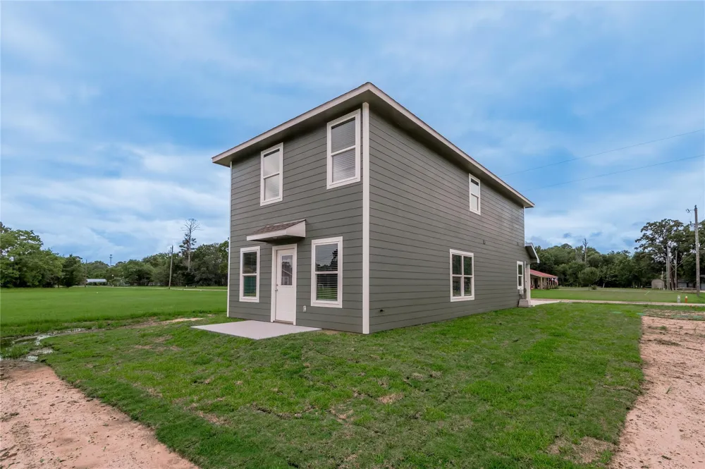 250 Shady Oaks Drive Point Blank, TX 77364