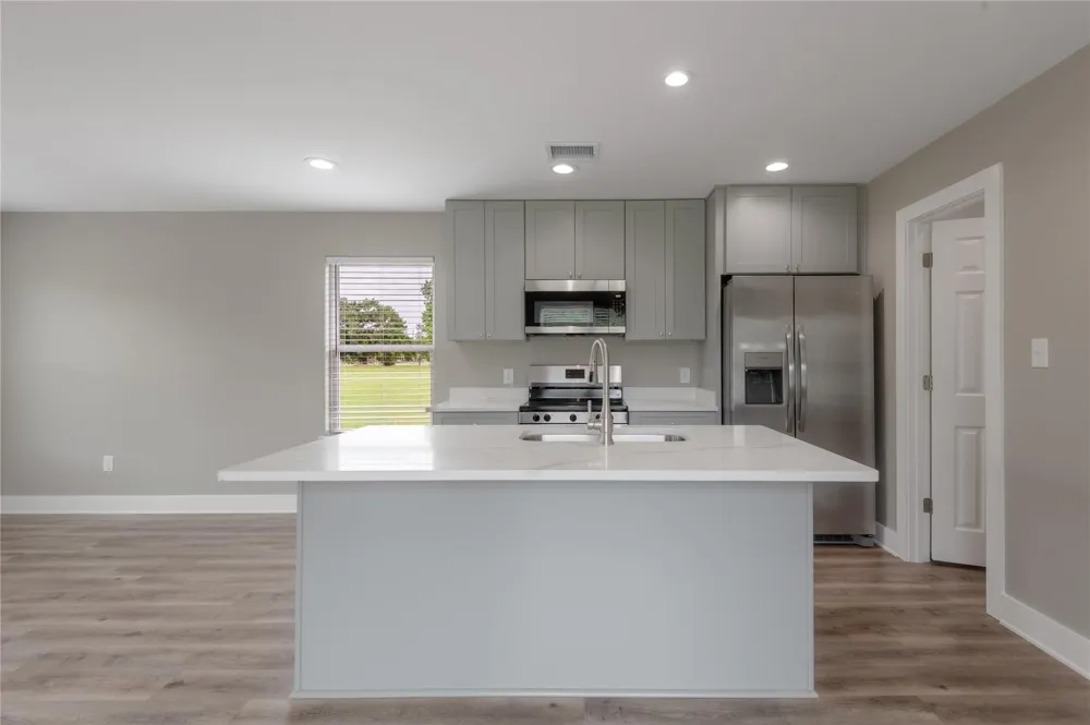 250 Shady Oaks Drive Point Blank, TX 77364