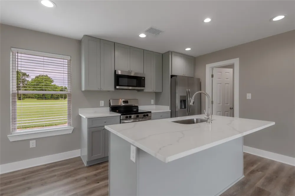 250 Shady Oaks Drive Point Blank, TX 77364