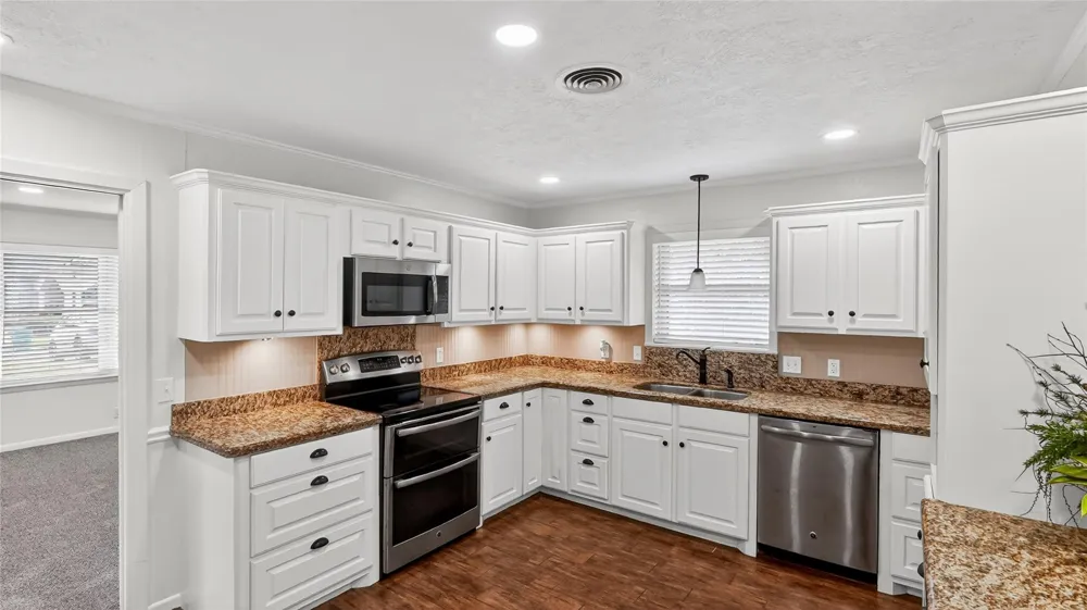317 Madison Street Madisonville, TX 77864