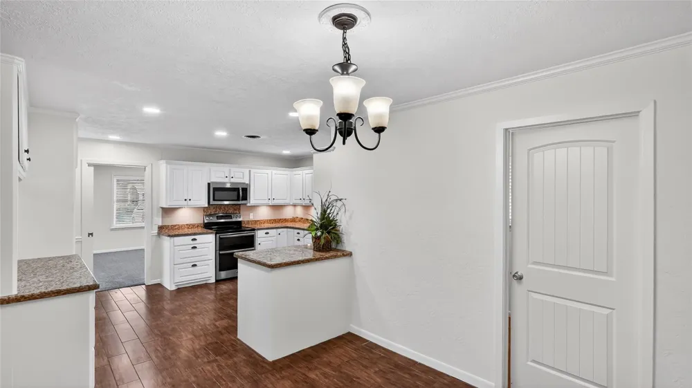 317 Madison Street Madisonville, TX 77864