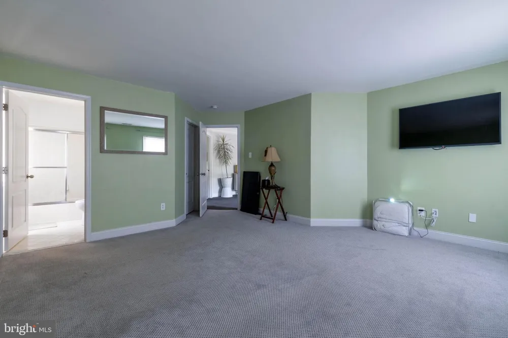 263 RIVERCREST DRIVE Phoenixville, PA 19460