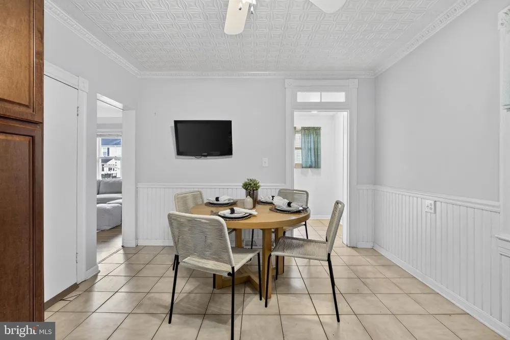 9 ROGNEL Baltimore, MD 21228