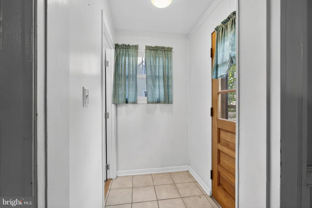 9 ROGNEL Baltimore, MD 21228