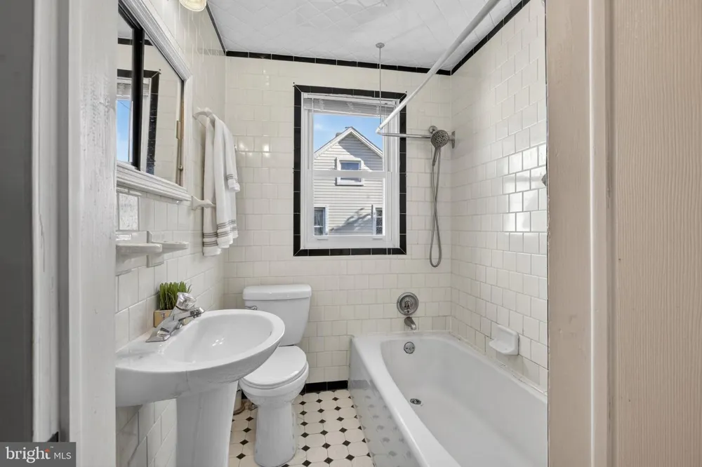 9 ROGNEL Baltimore, MD 21228
