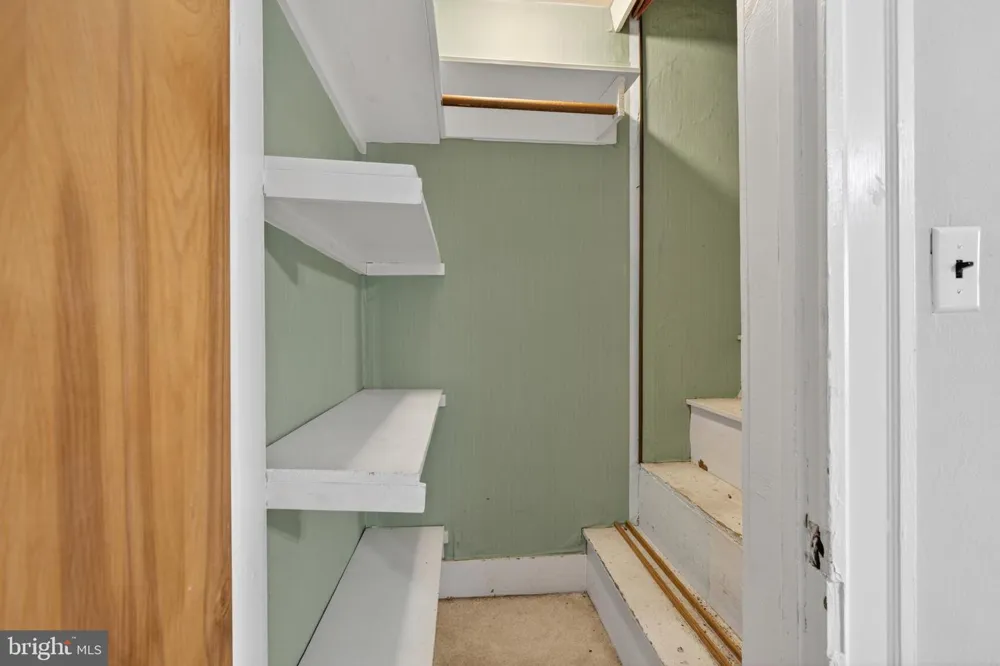 9 ROGNEL Baltimore, MD 21228