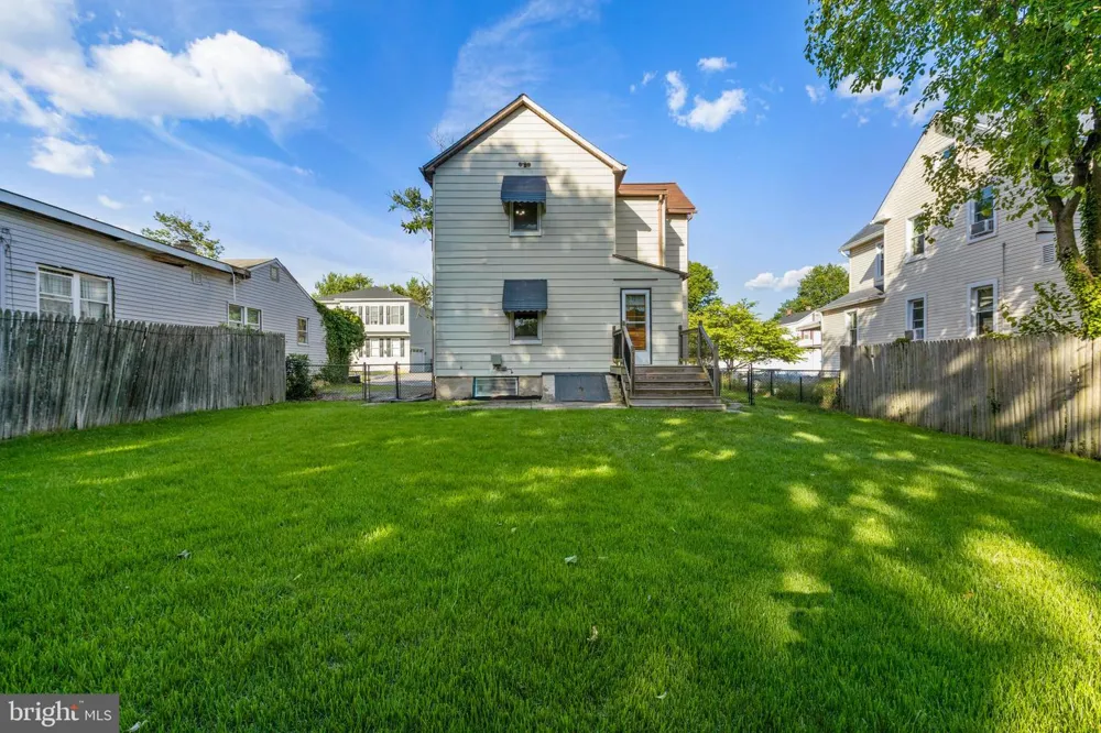 9 ROGNEL Baltimore, MD 21228