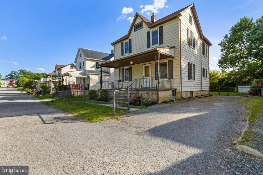 9 ROGNEL Baltimore, MD 21228