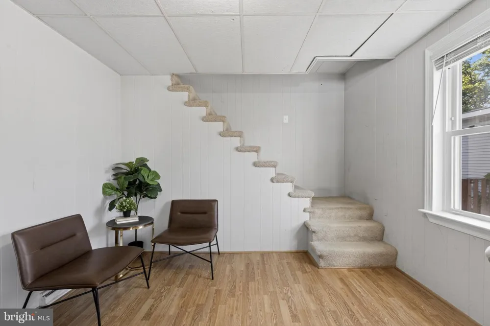 9 ROGNEL Baltimore, MD 21228