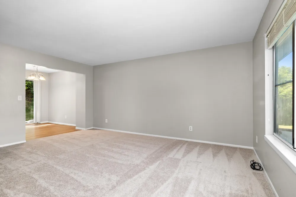 2957 Englewood Avenue SE Grand Rapids, MI 49508