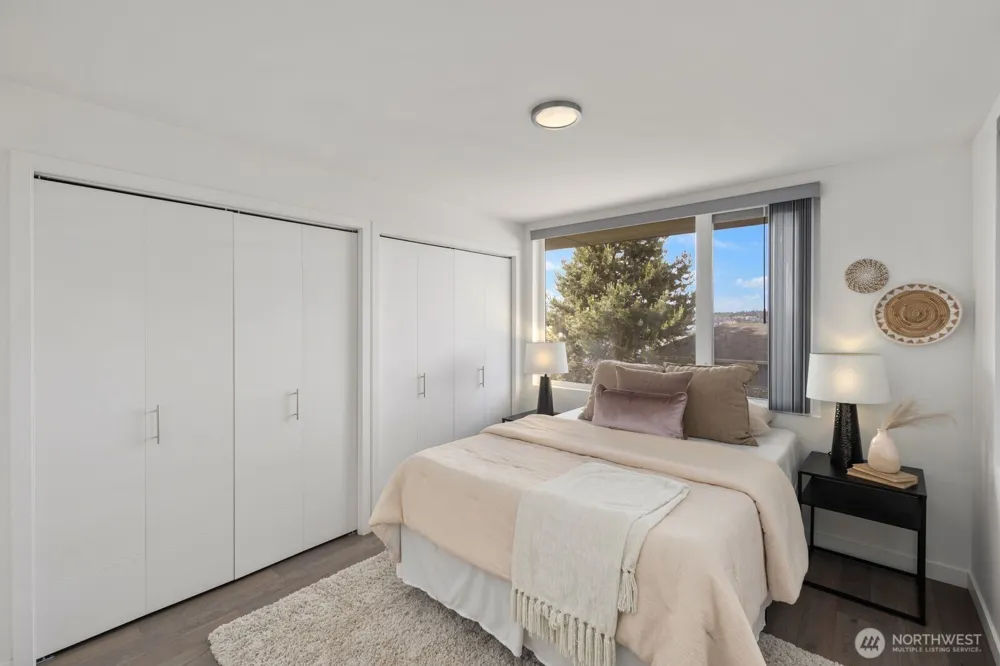 1208 W Emerson Street Seattle, WA 98119