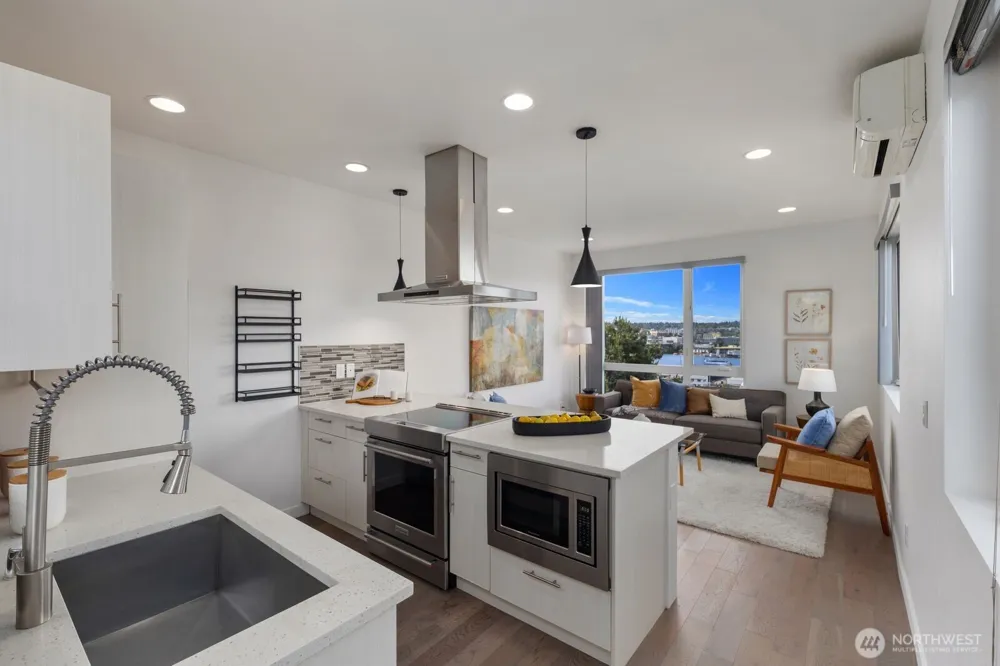 1208 W Emerson Street Seattle, WA 98119