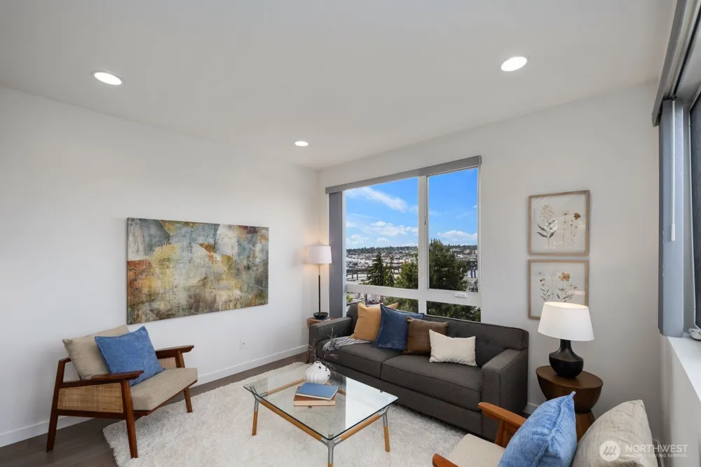 1208 W Emerson Street Seattle, WA 98119