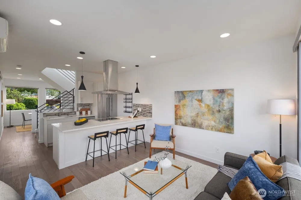 1208 W Emerson Street Seattle, WA 98119