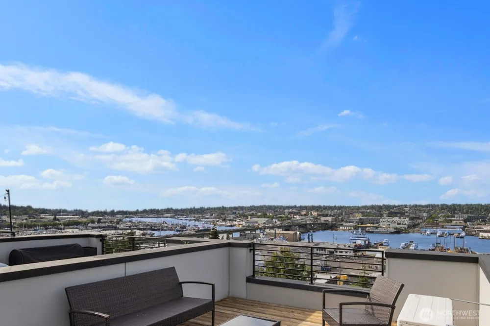 1208 W Emerson Street Seattle, WA 98119