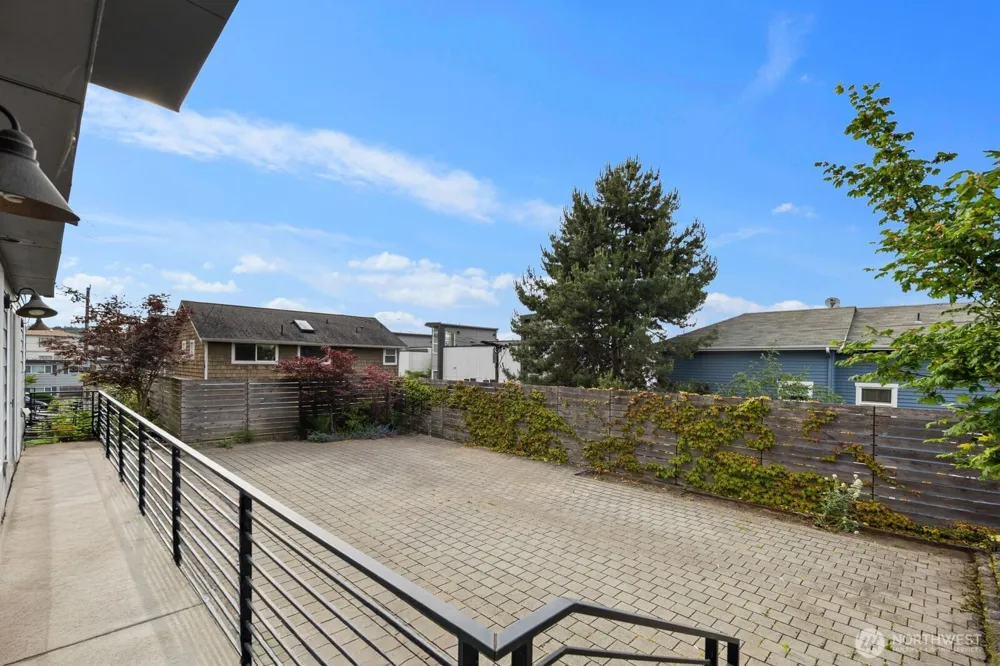 1208 W Emerson Street Seattle, WA 98119