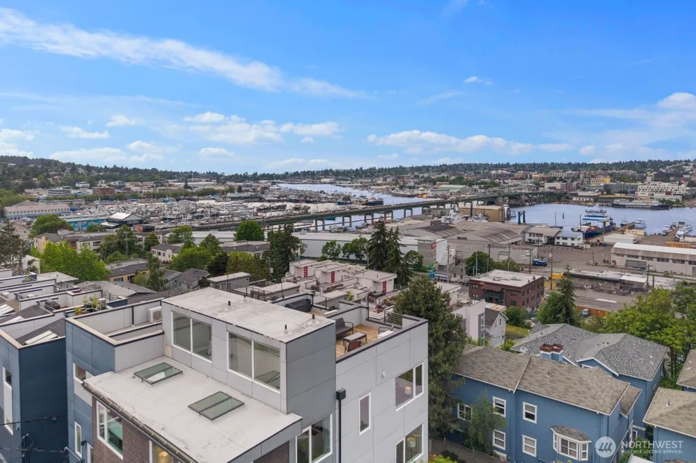 1208 W Emerson Street Seattle, WA 98119